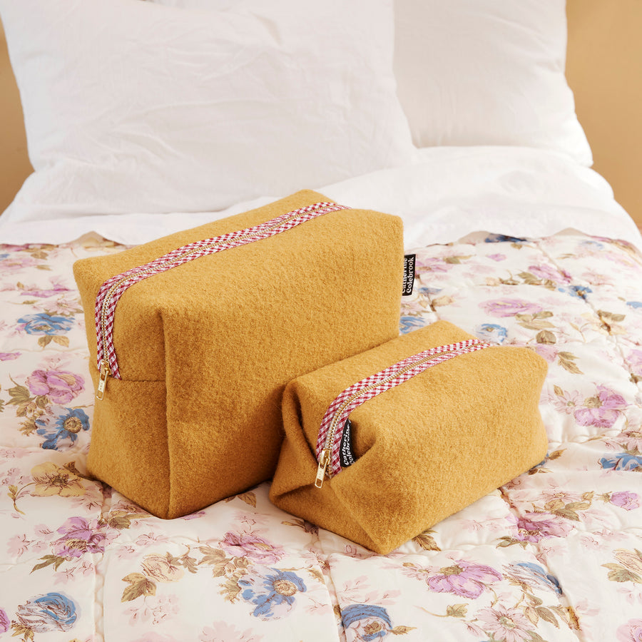 MUSTARD YELLOW BOXY WASH BAG